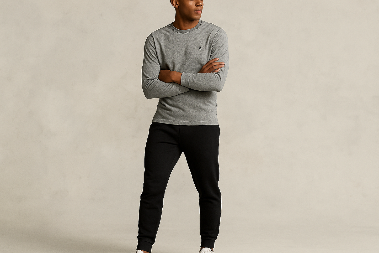 Look deportivo con joggers negros