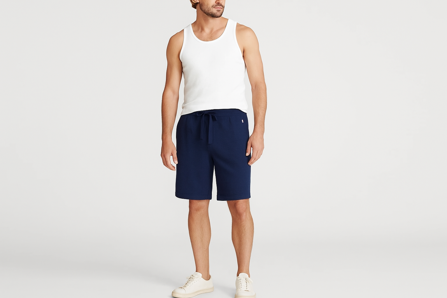 Look informal 6 - Con tank top y sneakers