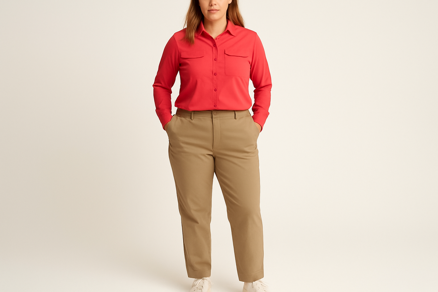 Look preppy casual con chinos caqui