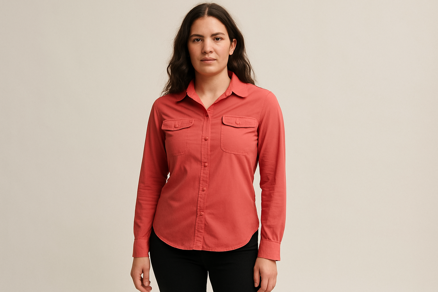 Look smart casual con leggings negros