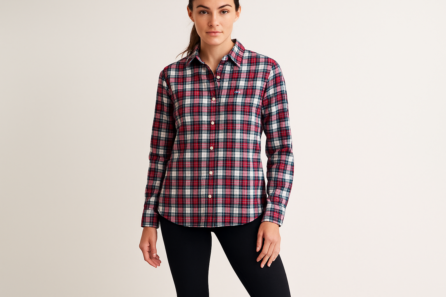 Look smart casual con leggings negros