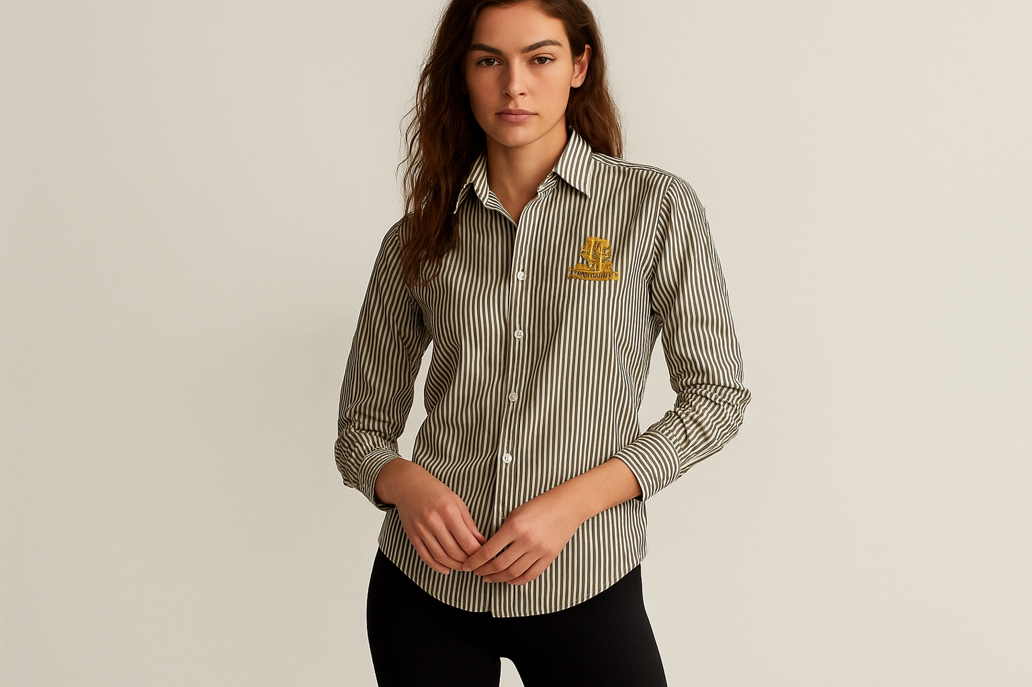 Look smart casual con leggings negros