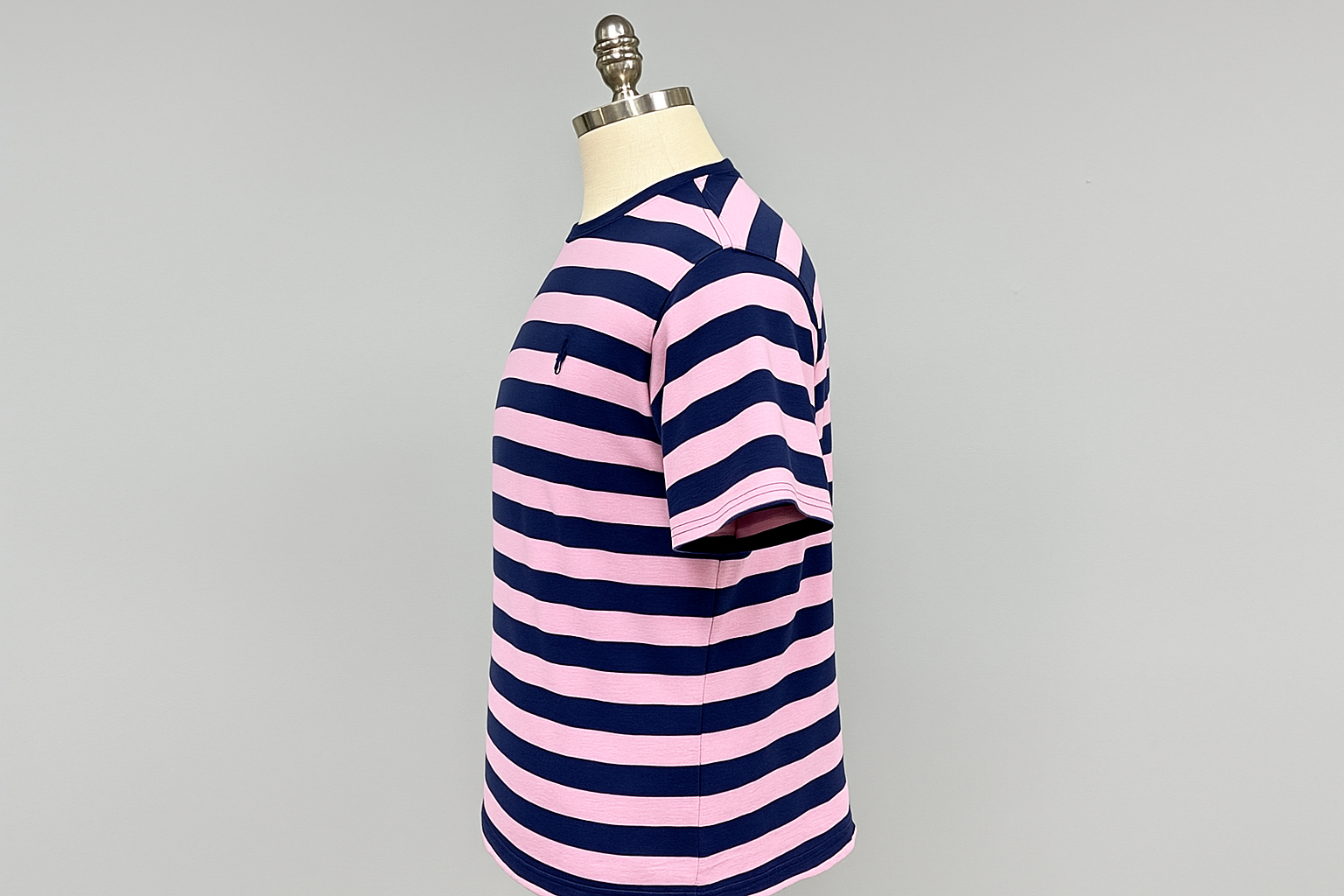 Mannequin side profile