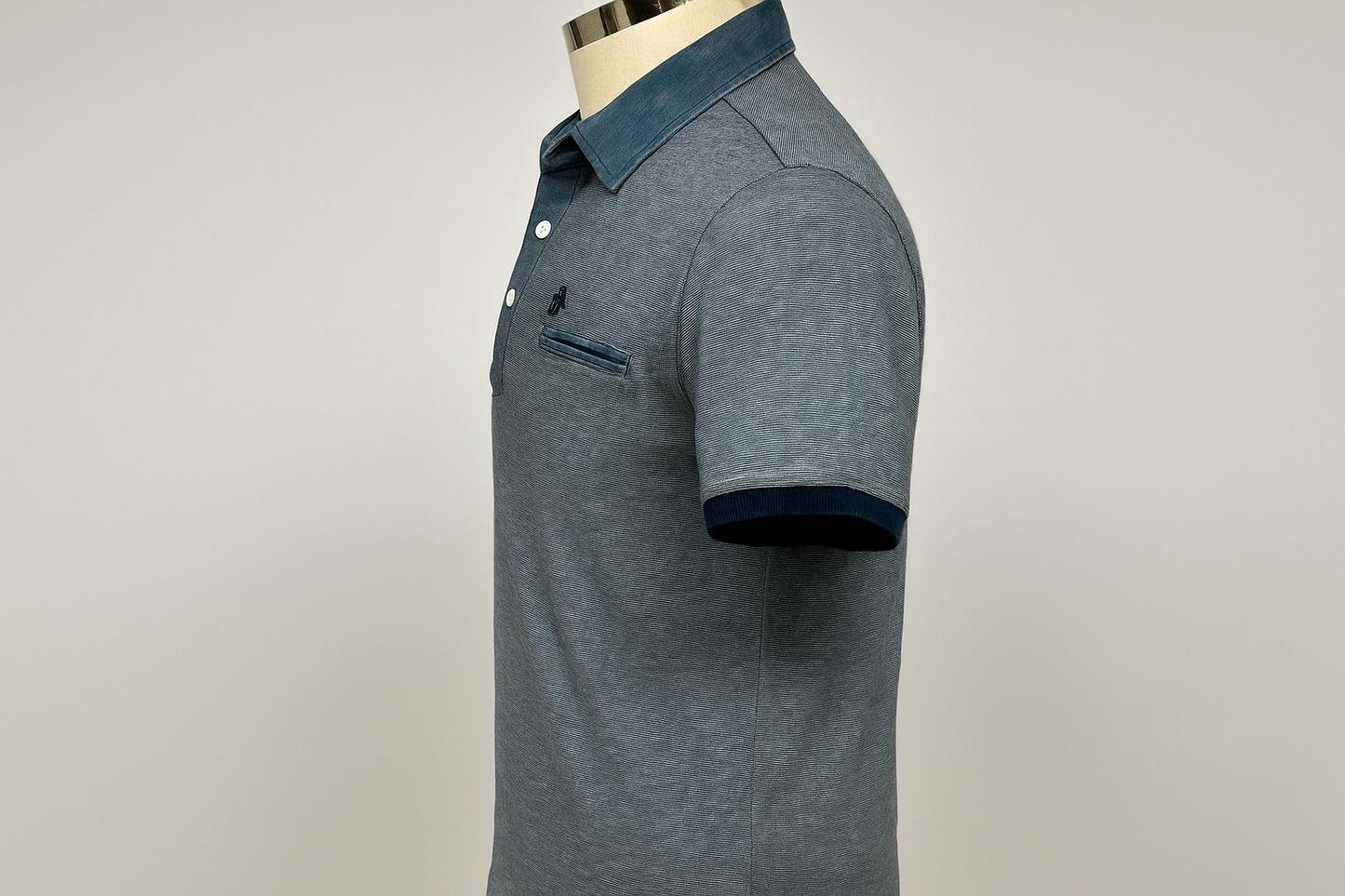 Mannequin side profile