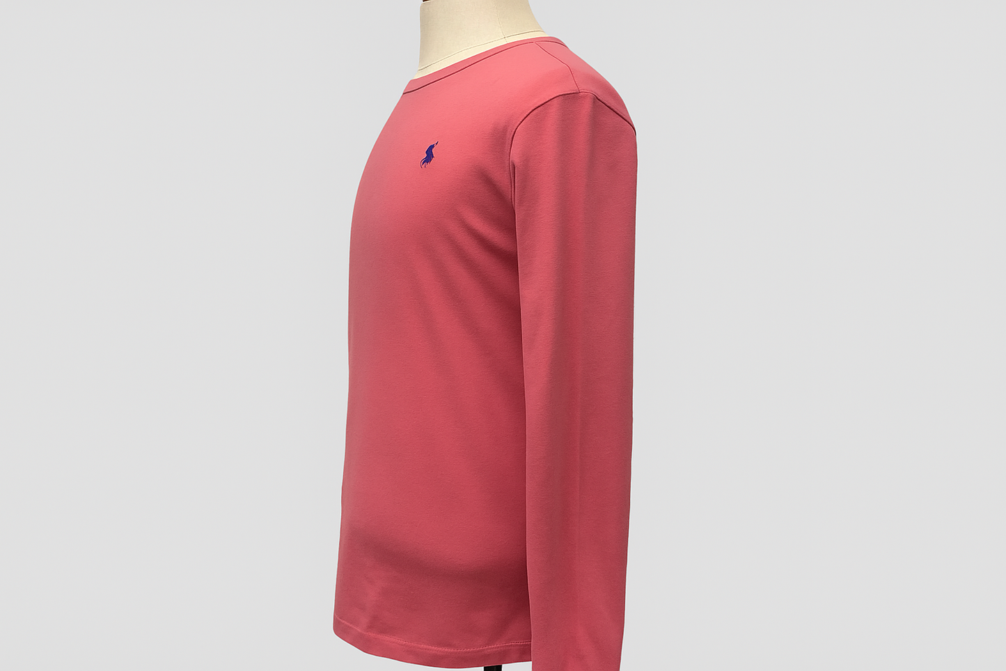 Mannequin side profile