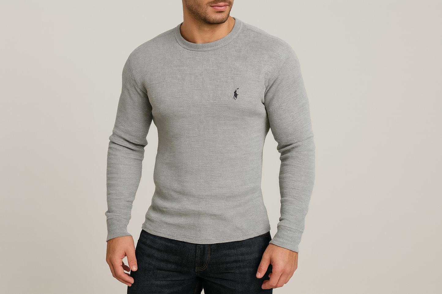 Modelo atlético - Smart casual con jeans