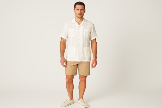 Modelo atlético talla M - Look casual tropical