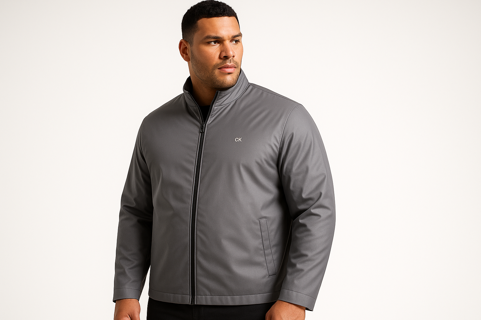 Modelo atlético tres cuartos chaqueta Calvin Klein