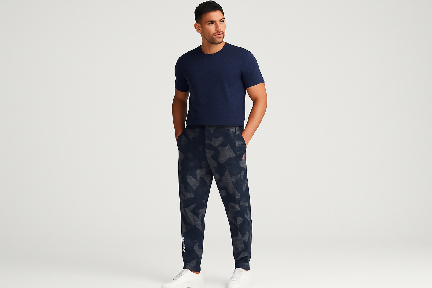 Modelo con outfit completo