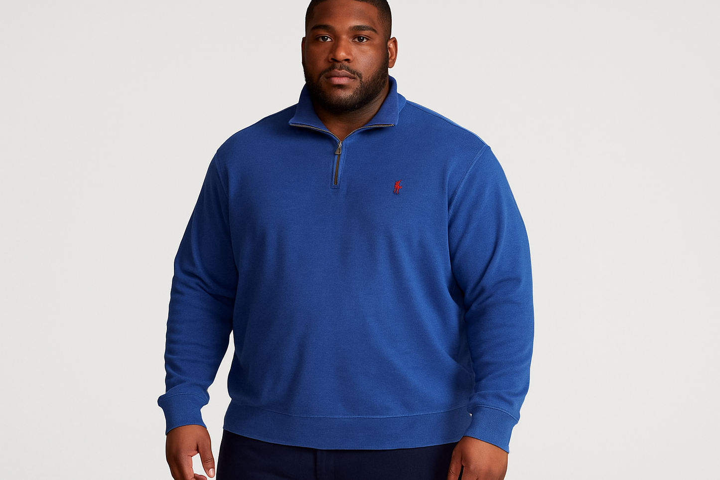 Modelo con suéter de segunda mano