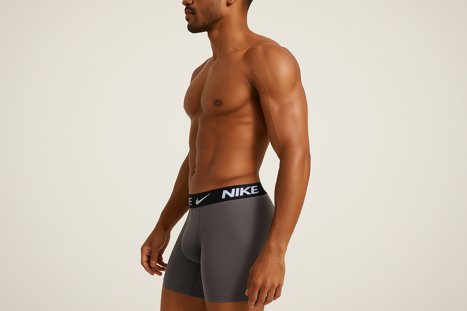 Modelo M - Boxer gris vista de perfil