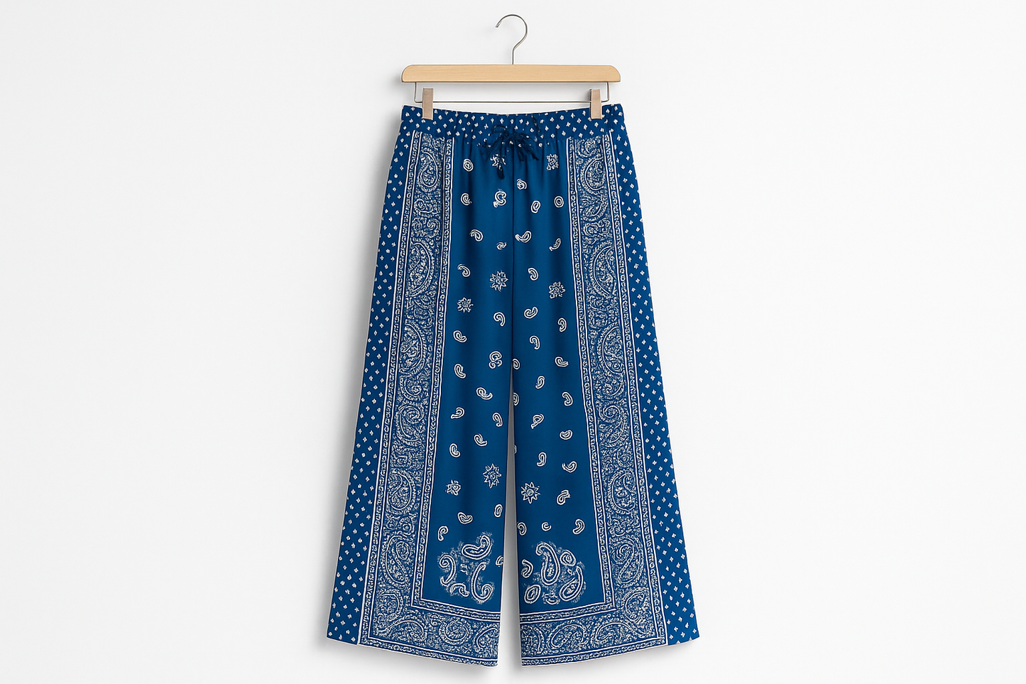 Pantalón azul paisley para mujer en gancho