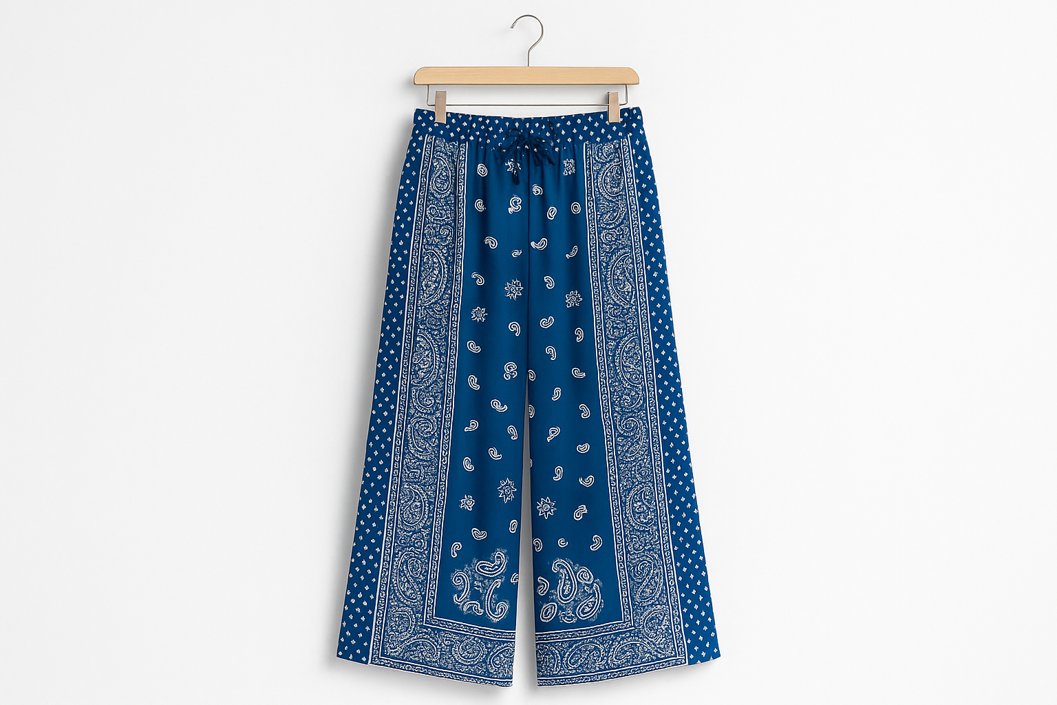 Pantalón azul paisley para mujer en gancho