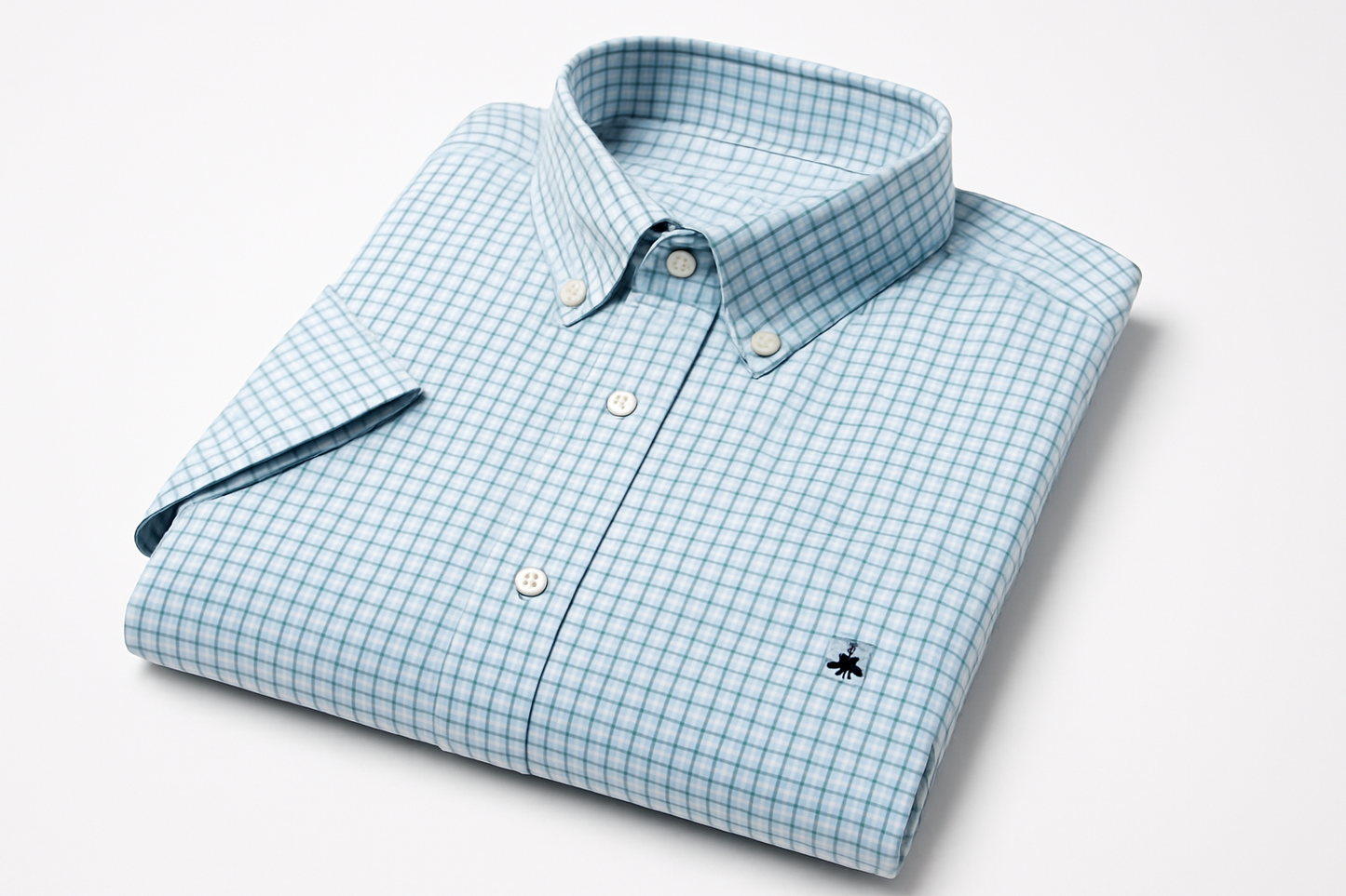Product Shot 3 - Camisa doblada