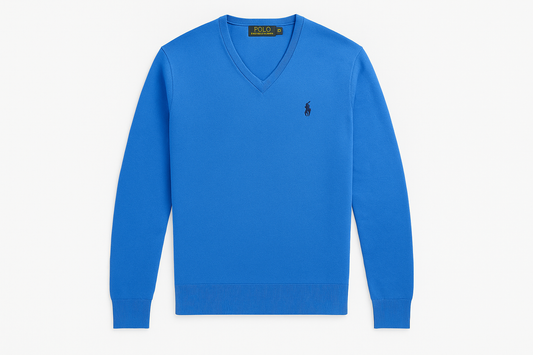 Suéter Jersey Polo Ralph Lauren cuello V color #2e7bda con logo azul navy