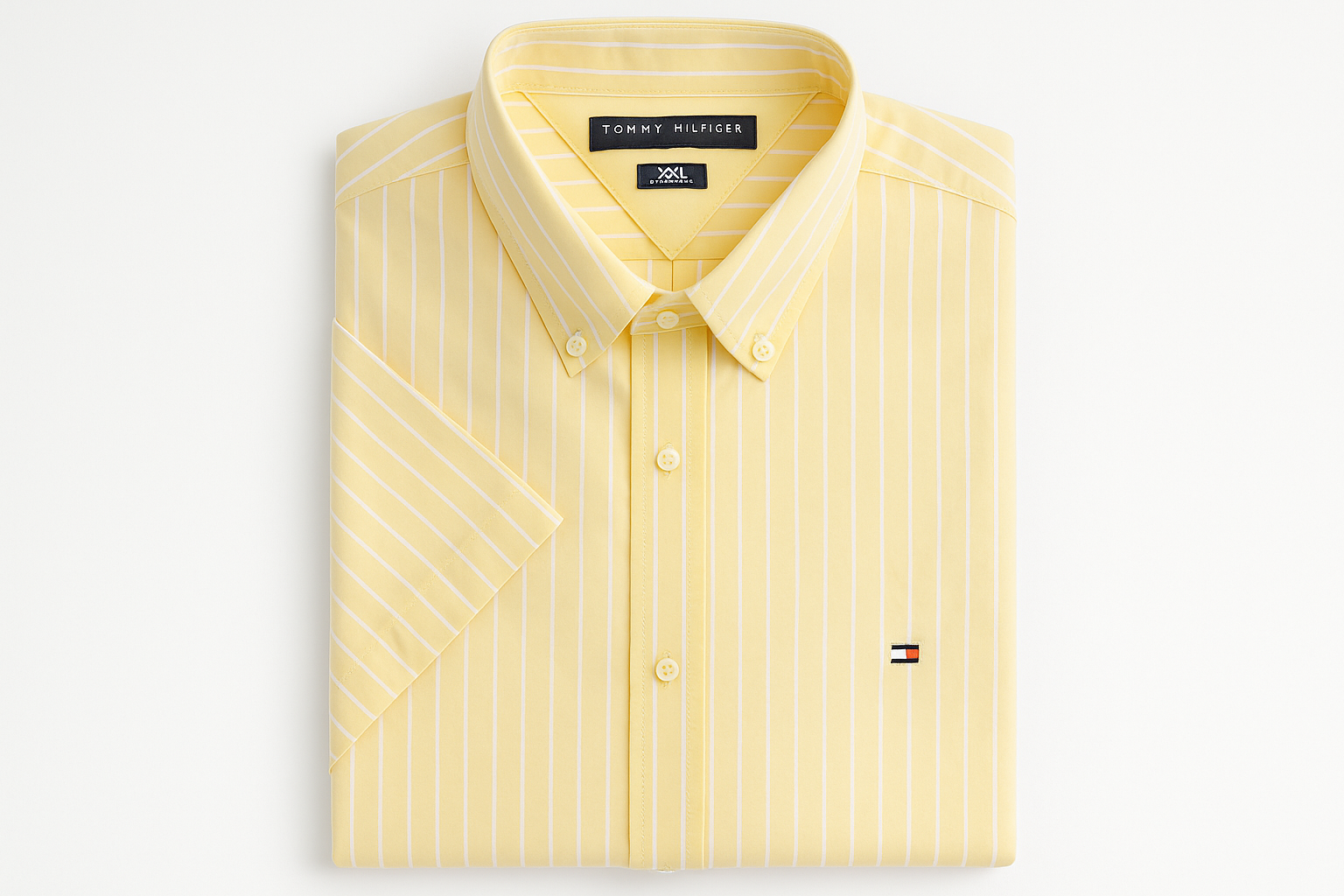 Vista doblada de la camisa Tommy Hilfiger