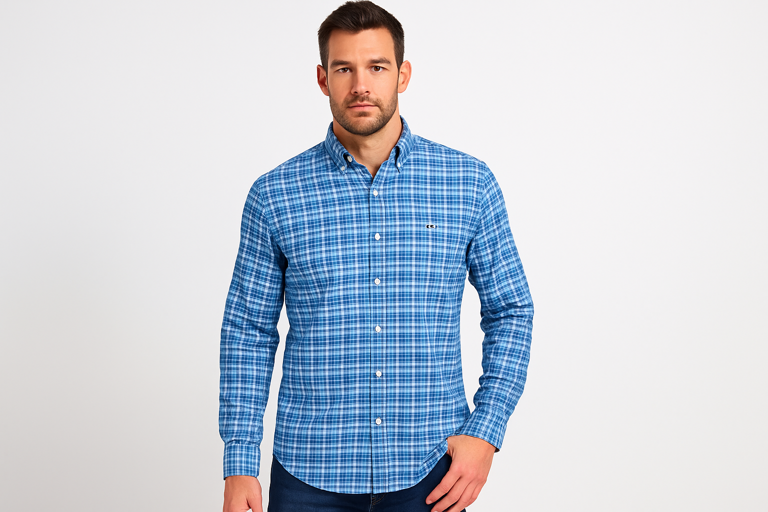 Vista frontal con modelo