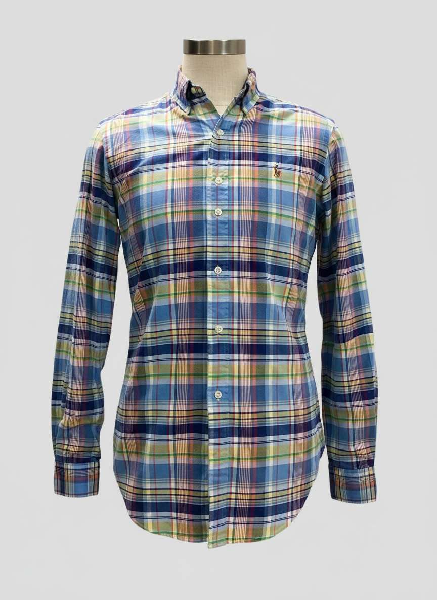 Vista frontal ghost mannequin