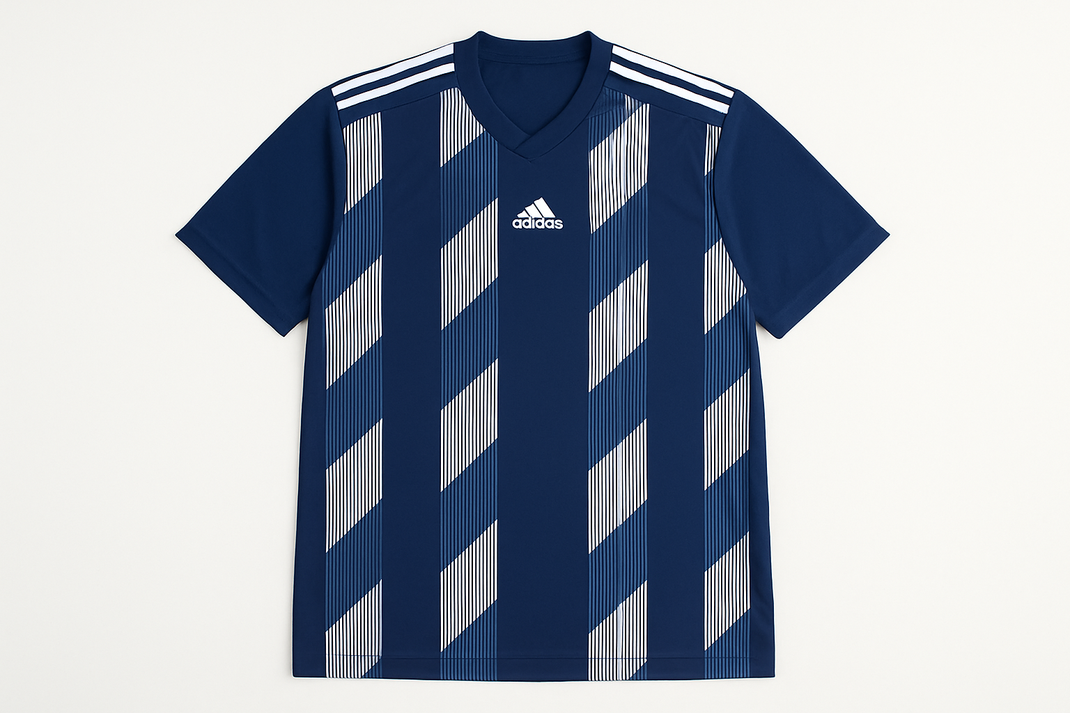 Vista plana (flat lay) - Jersey Adidas azul con rayas