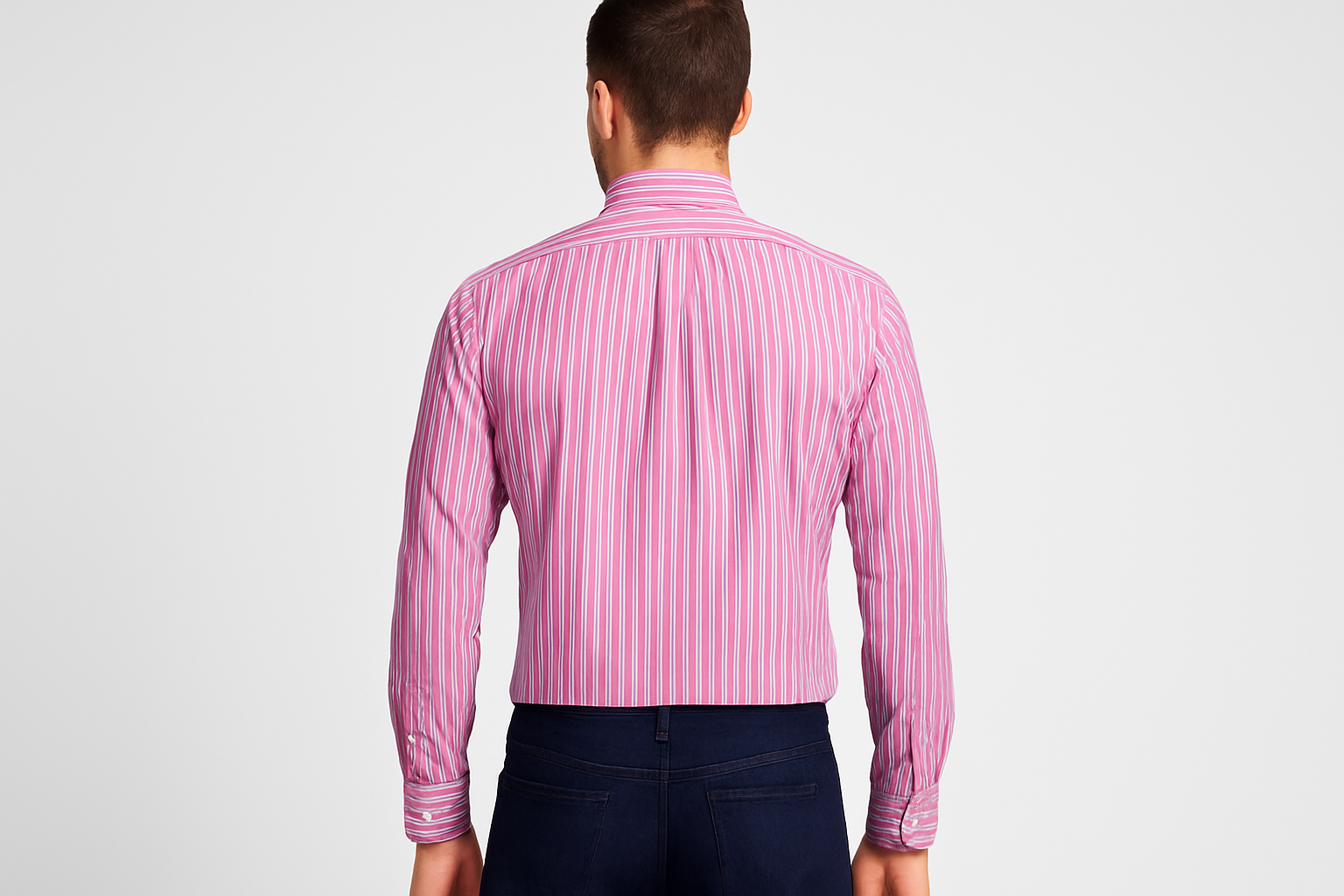 Vista trasera con modelo