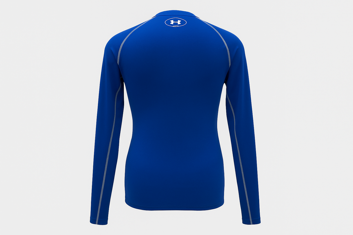 Vista trasera en maniquí invisible