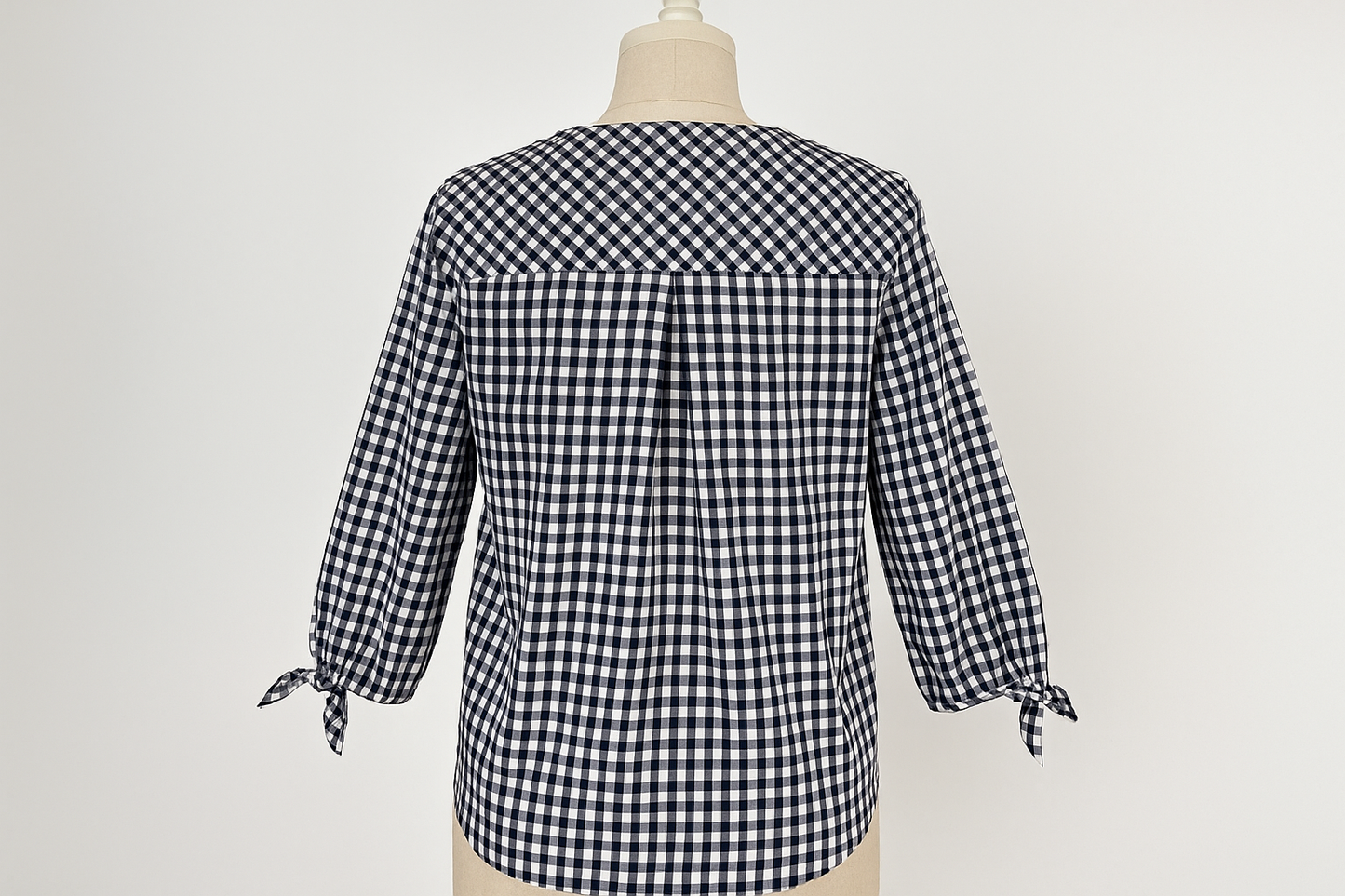 Vista trasera en maniquí