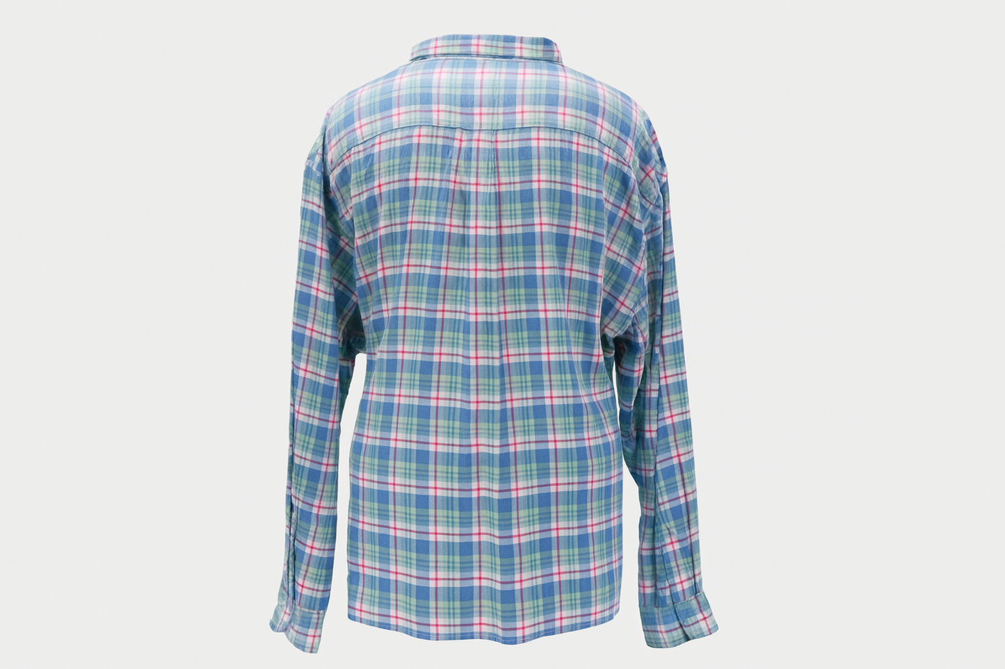 Vista trasera ghost mannequin