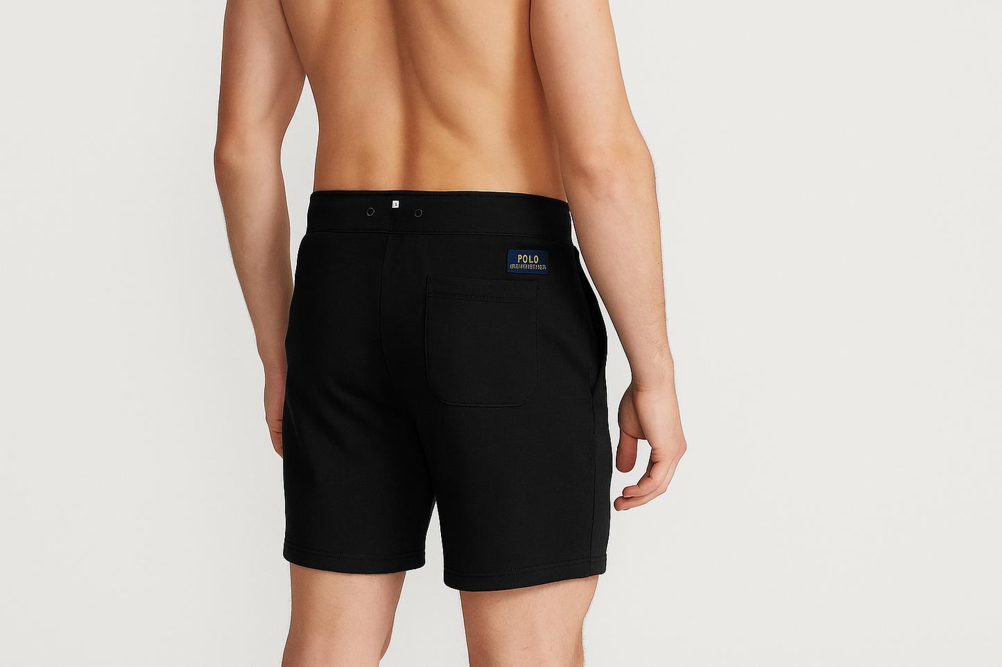 Vista trasera - modelo masculino