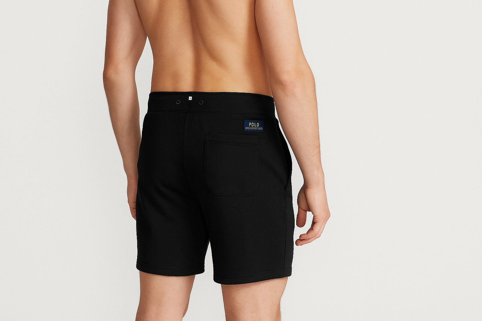 Vista trasera - modelo masculino