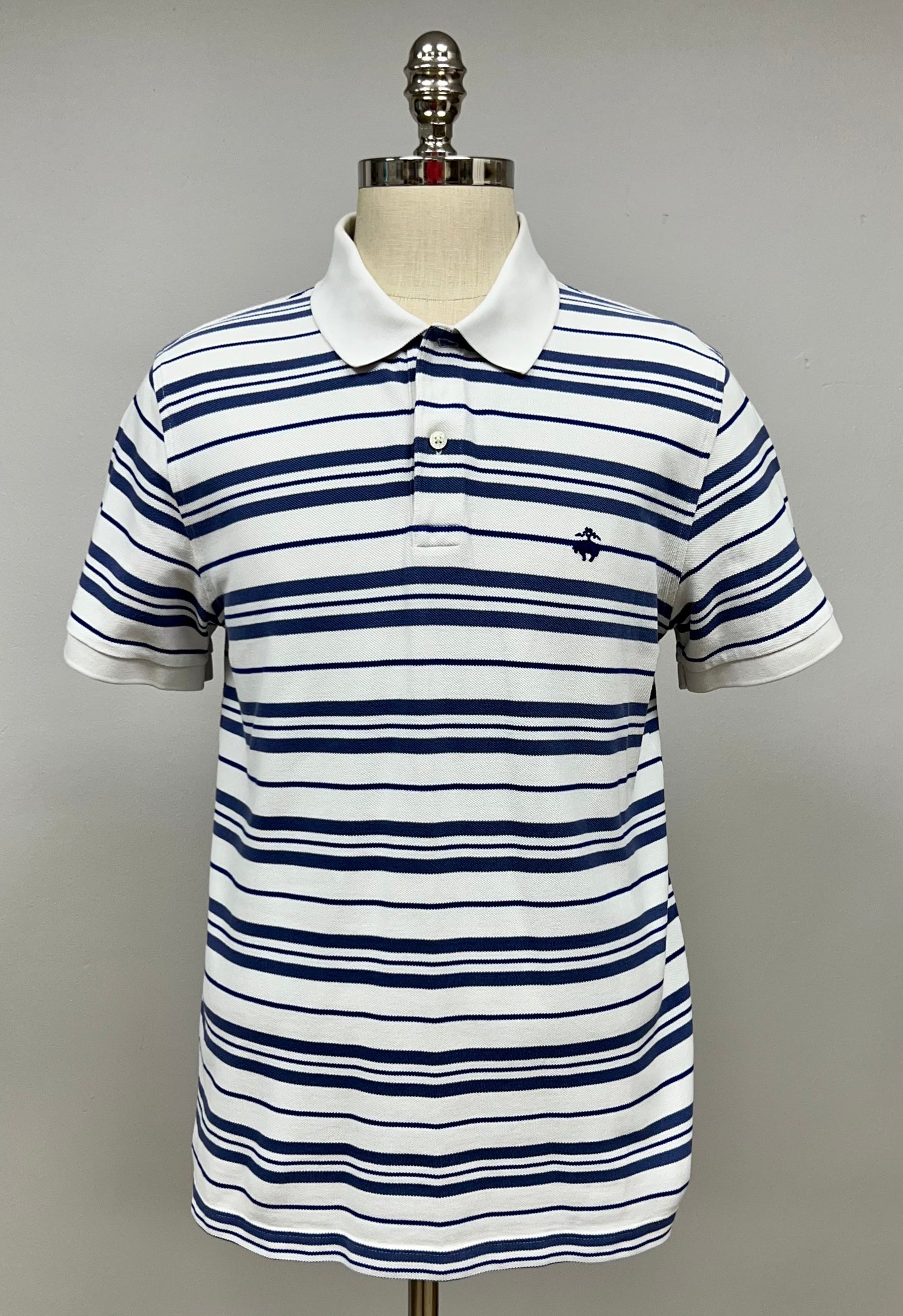 Camiseta Polo Brooks Brothers 🐑 color blanco con patrón de rayas azules Talla XL Slim Fit