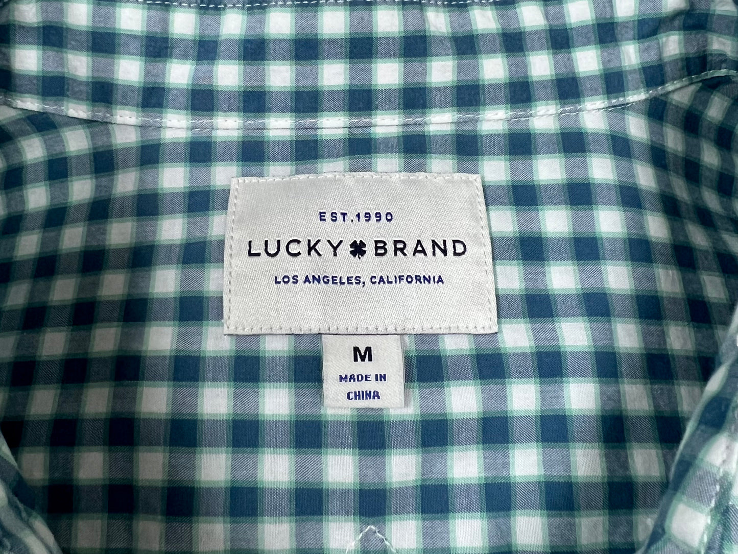 Camisa Lucky Brand 🍀 con patrón de cuadros gingham en color verde oscuro y blanco Talla M Entalle Regular