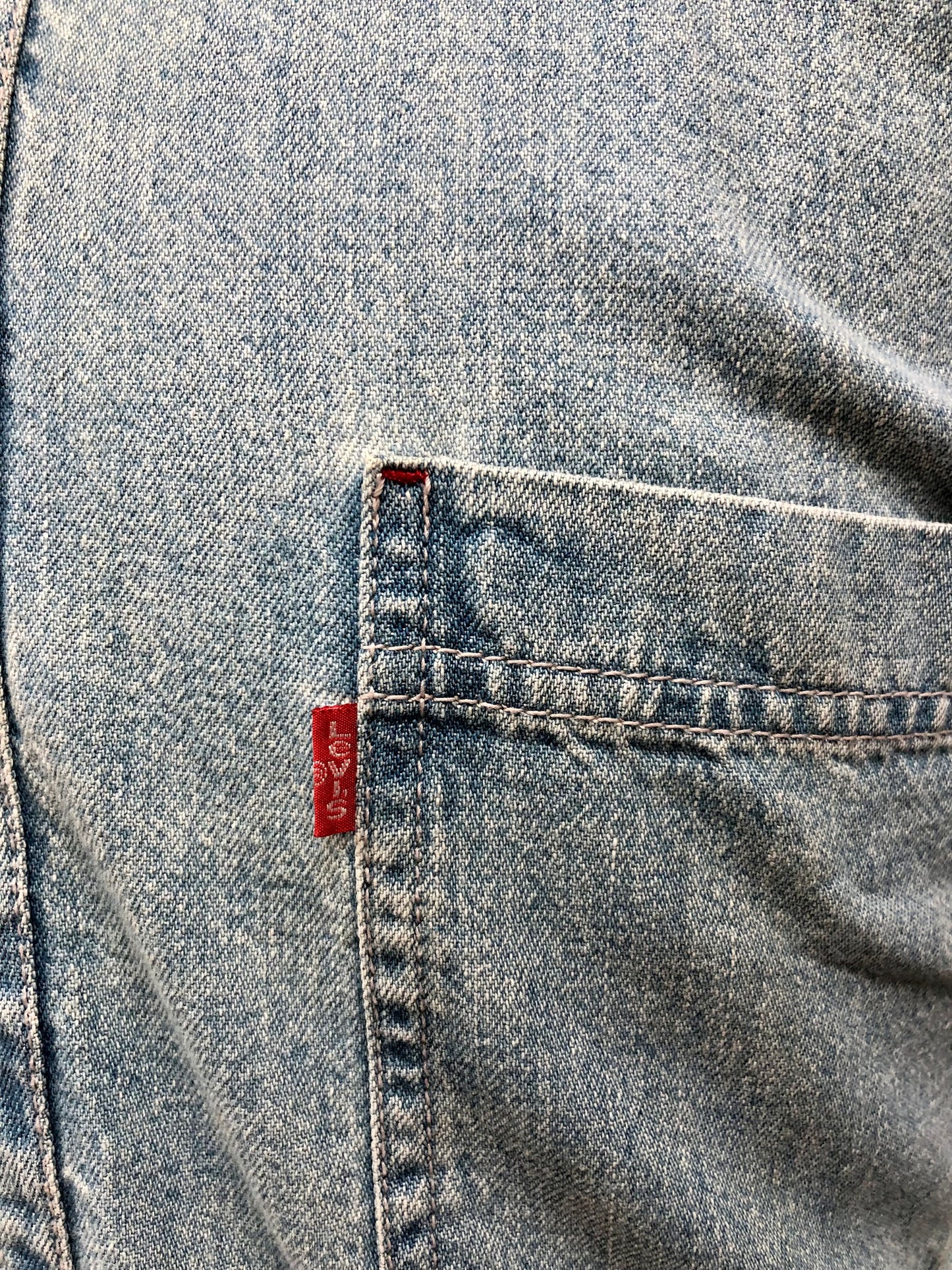 Camisa de jeans Levis 👖color celeste Talla XL Entalle Regular (ver descripción)