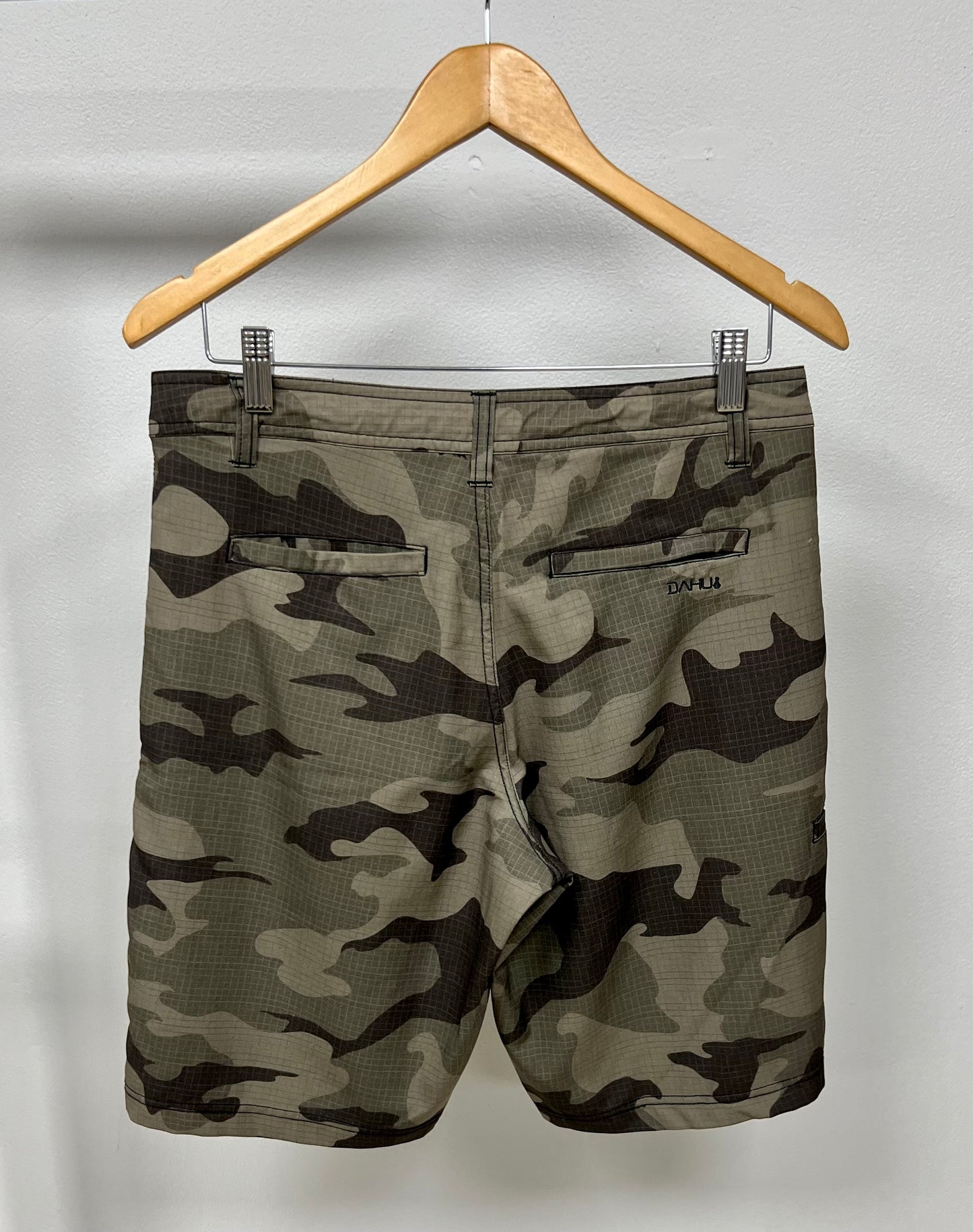 Traje de baño Dahu 🏄🏽‍♂️ con diseño de camuflaje Talla Medium (31)