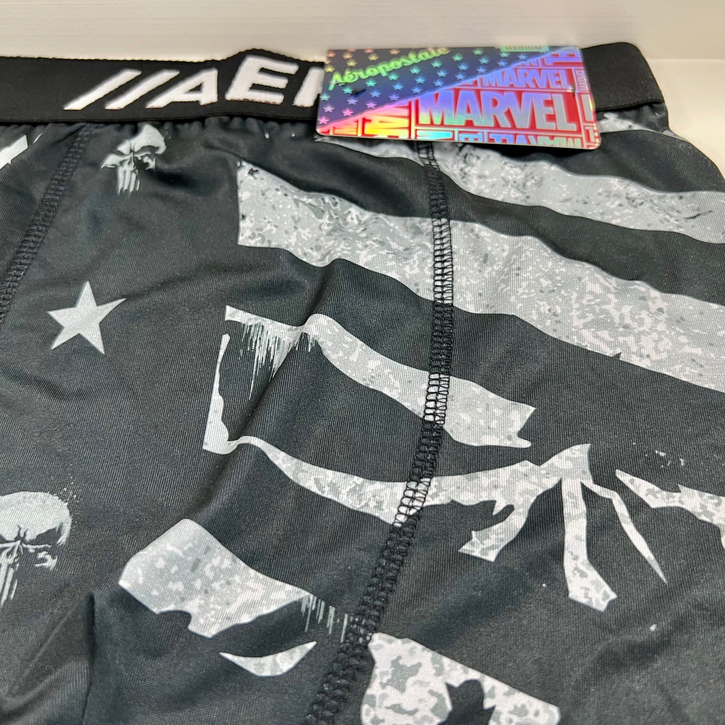 Boxers Aeropostale edición especial marvel Punisher 💀 Color negro y gris Talla Medium