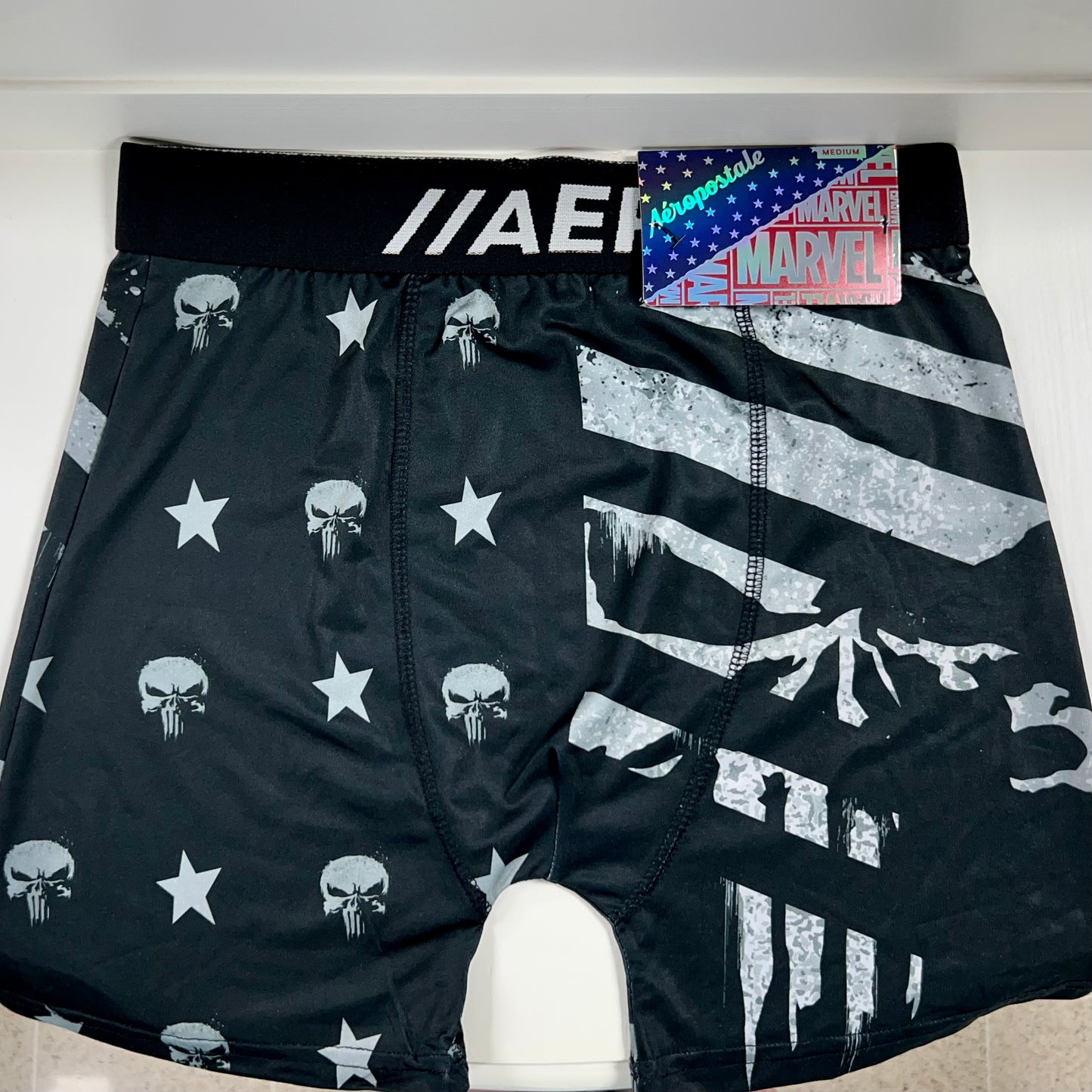 Boxers Aeropostale edición especial marvel Punisher 💀 Color negro y gris Talla Medium