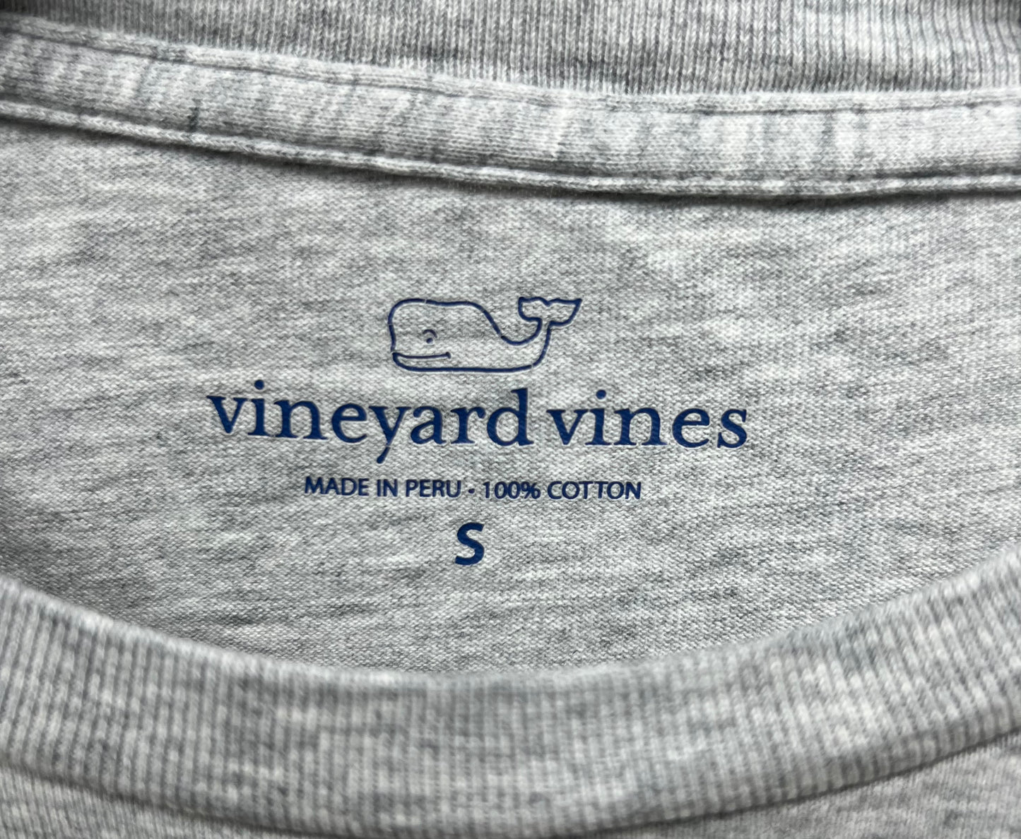 Camiseta de bolsillo Vineyard Vines 🐳 color gris con Diseño de Vans Talla Small