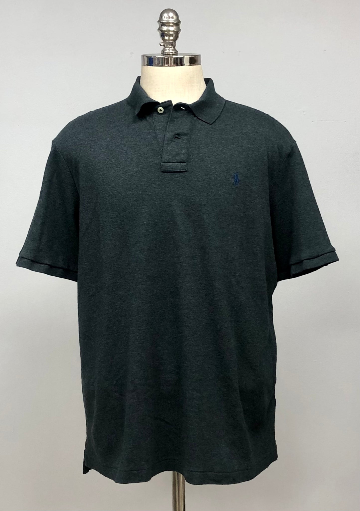 Camiseta Polo Ralph Lauren 🏇🏼color gris oscuro claro Talla XL Entalle Clásico