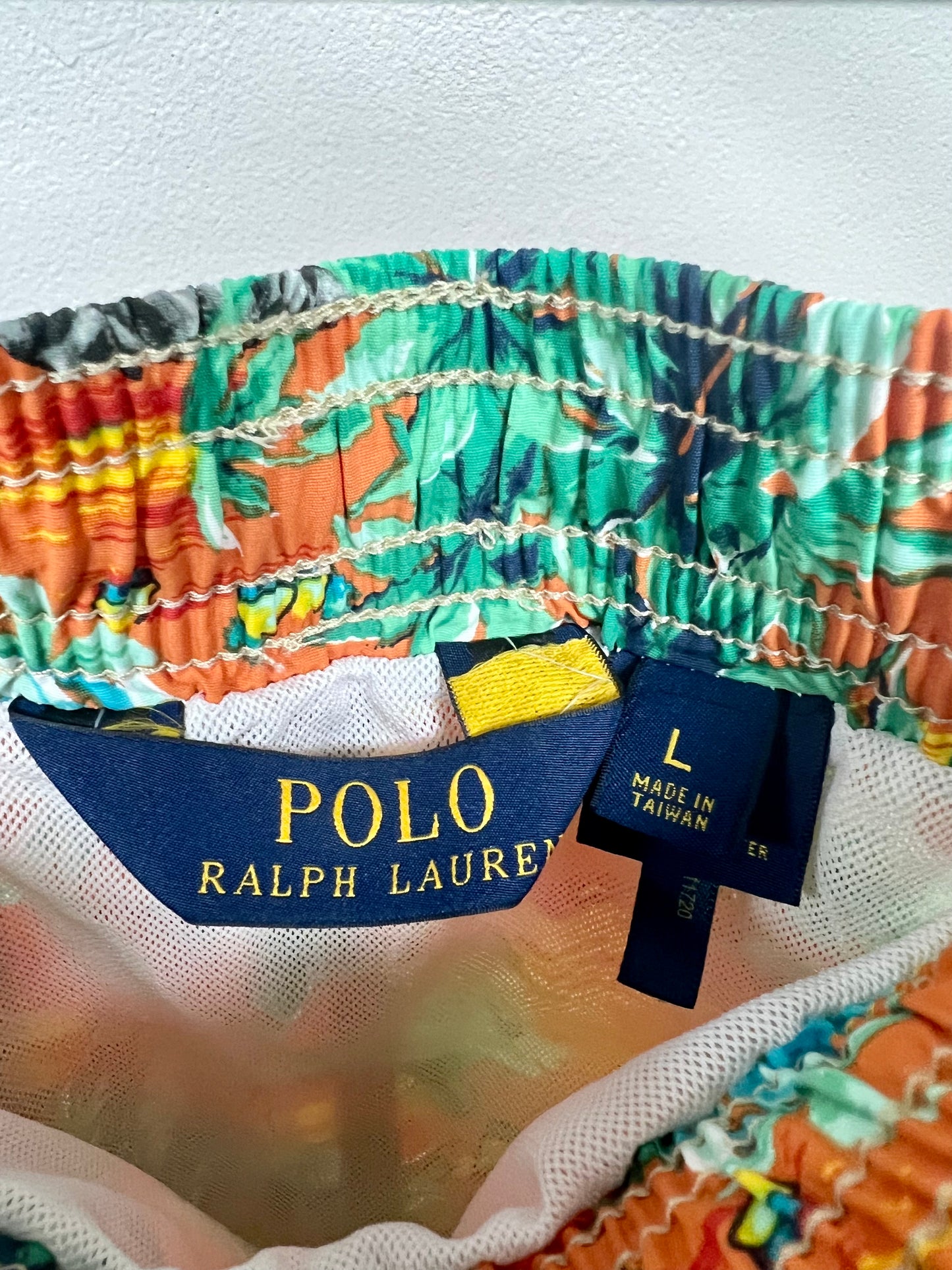 Short de baño Polo Ralph Lauren 🏇🏼color naranja con diseño tropical y logo bordado en color verde talla L