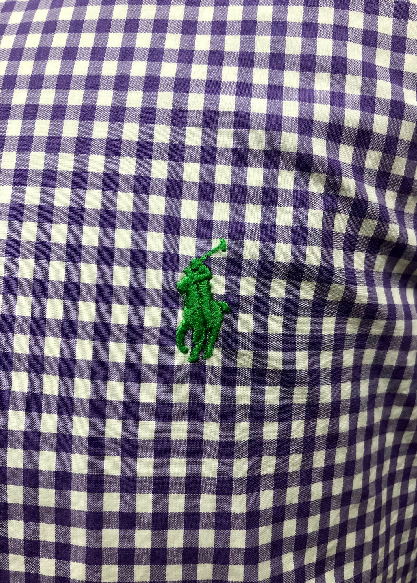 Camisa Polo Ralph Lauren 🏇🏼 con patron de cuadros gingham en color morado y blanco Talla XL Entalle Regular