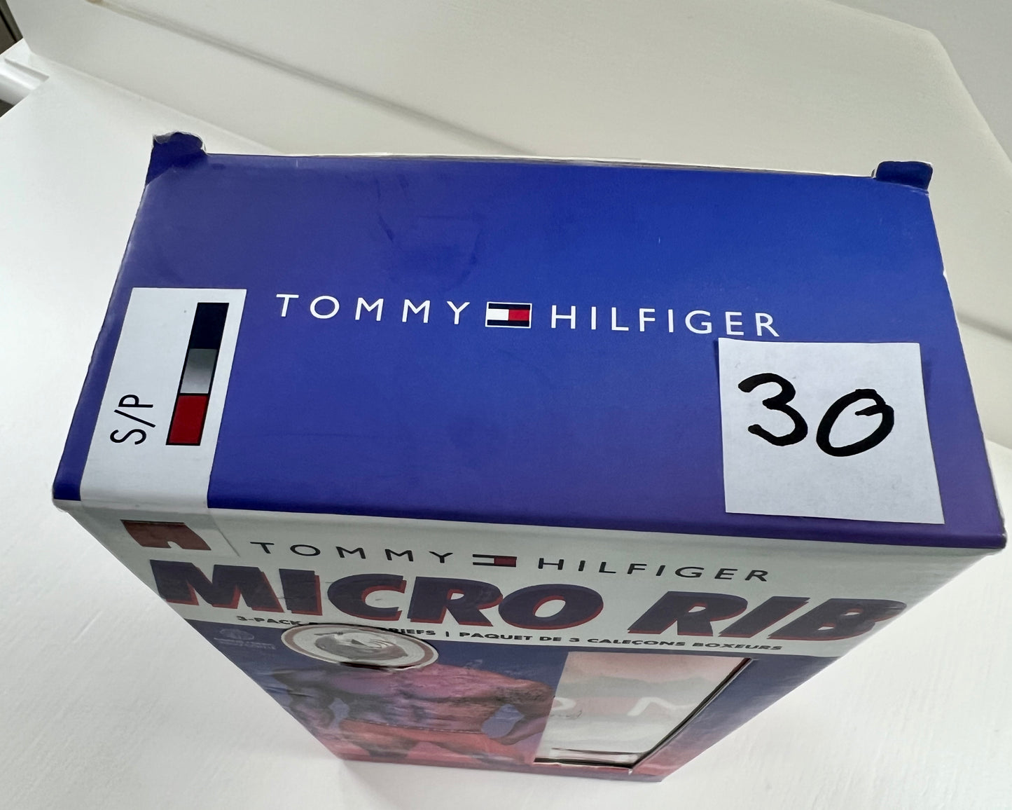 Paquete de 3 Boxers Briefs Tommy Hilfiger 🇺🇸 Tela Micro Rib color Rojo, gris y negro Talla S