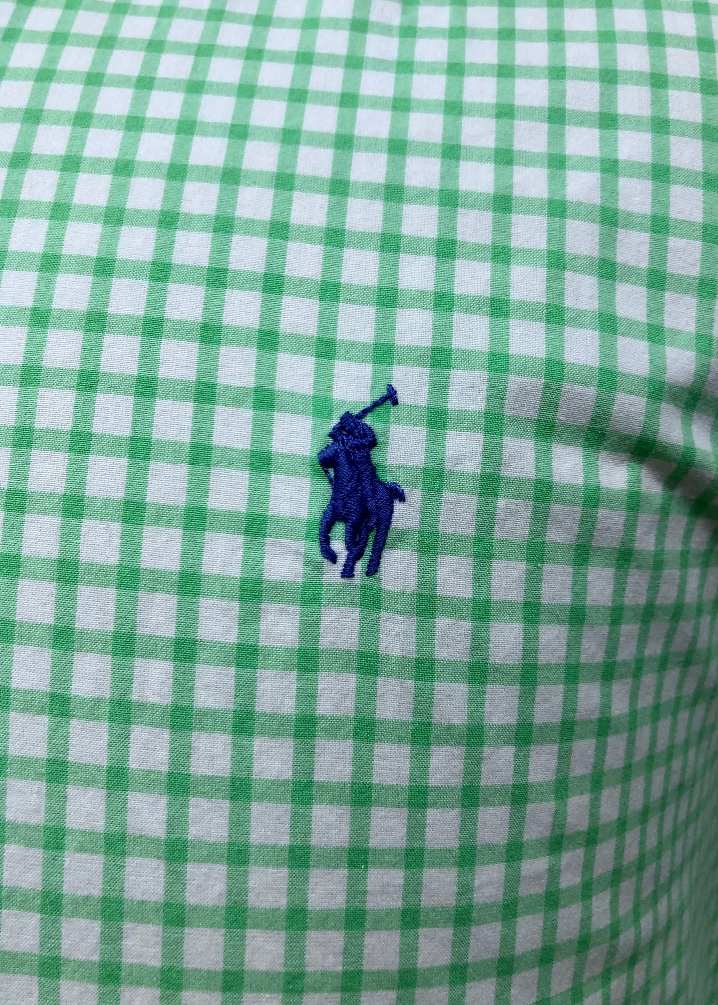 Camisa Polo Ralph Lauren 🏇🏼 Color blanco con patron de cuadros en color verde Talla S Entalle Slim Fit