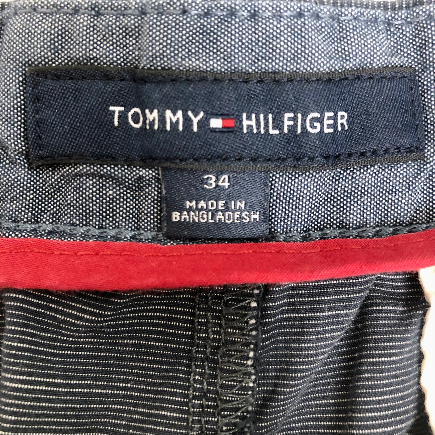 Short Casual Tommy Hilfiger 🇺🇸 color Gris oscuro talla 34